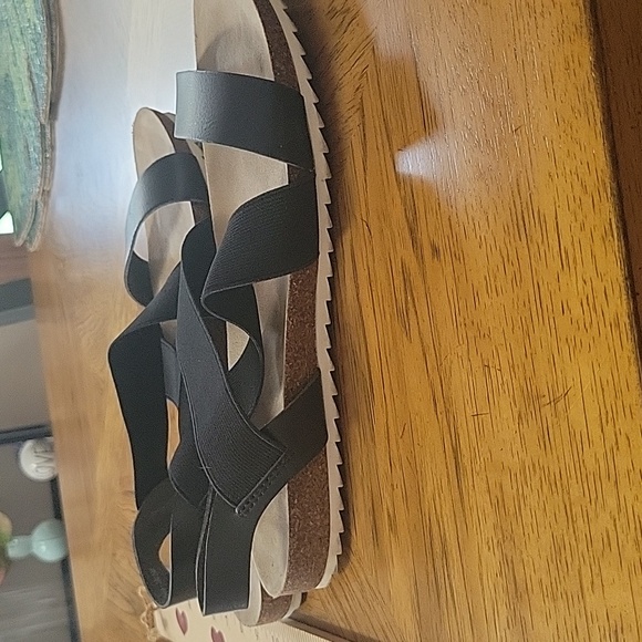 3/$12 ☆☆Strappy black sandals size 10 - Picture 7 of 10